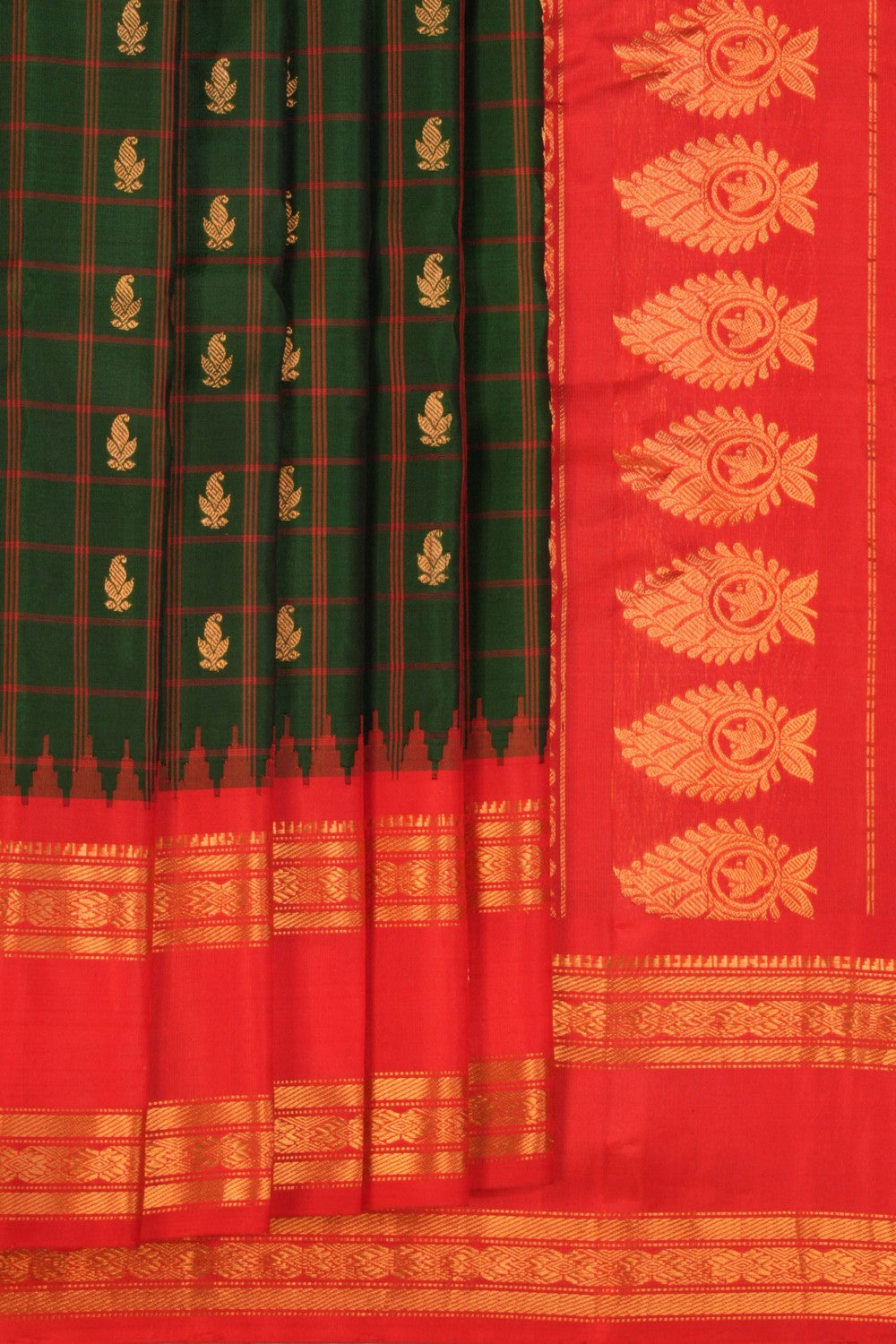 Gadwal Silk Kattam Green Saree