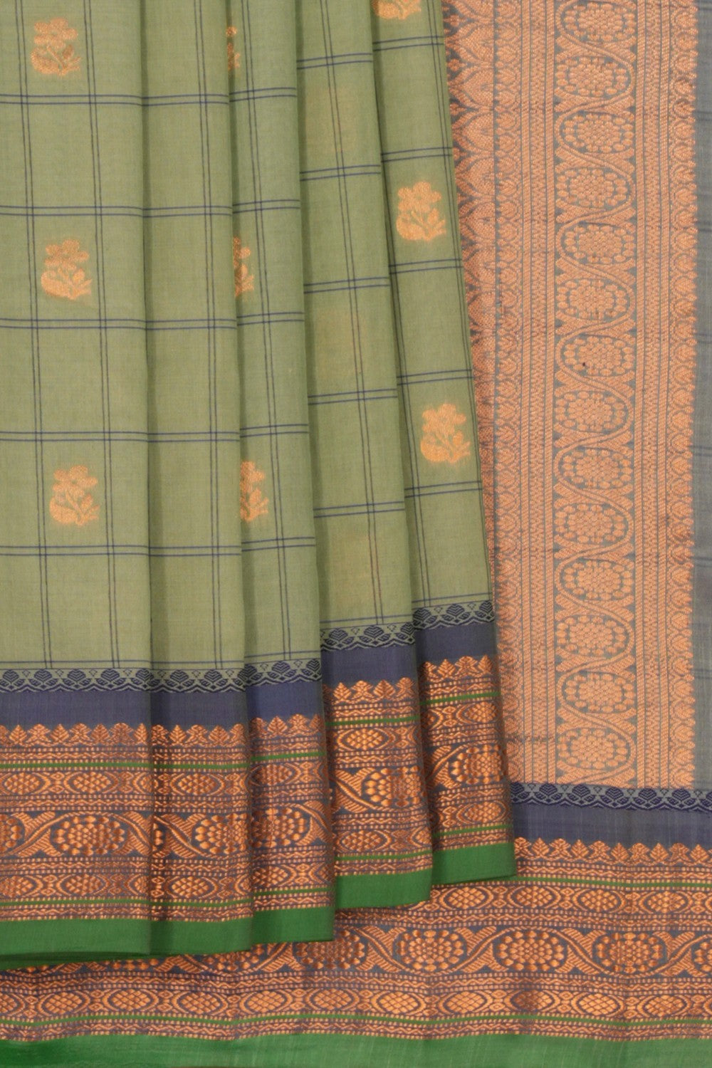 Gadwal Kattam Light Green Saree