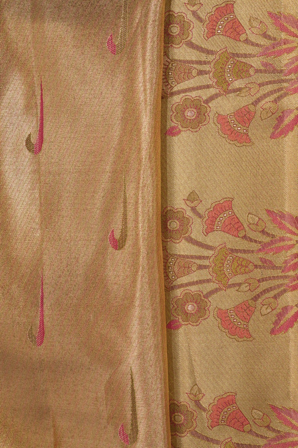 Image of Rangkat Kanchipattu Tissue Silver Saree
