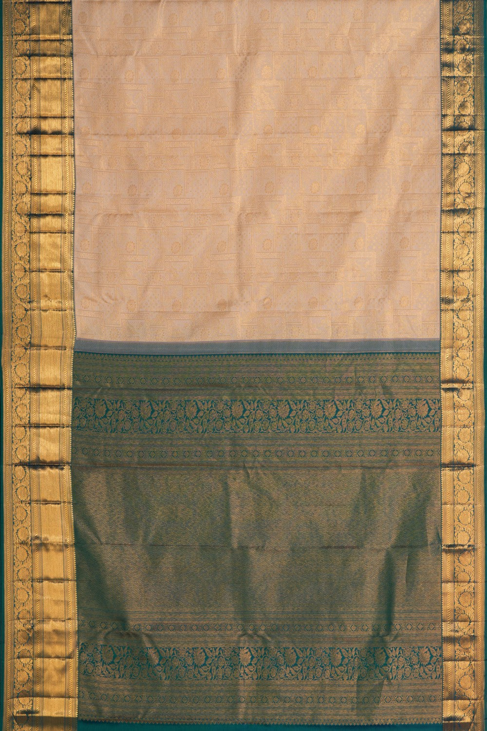 Kanchipattu An Ethereal Pearl Off-White Saree