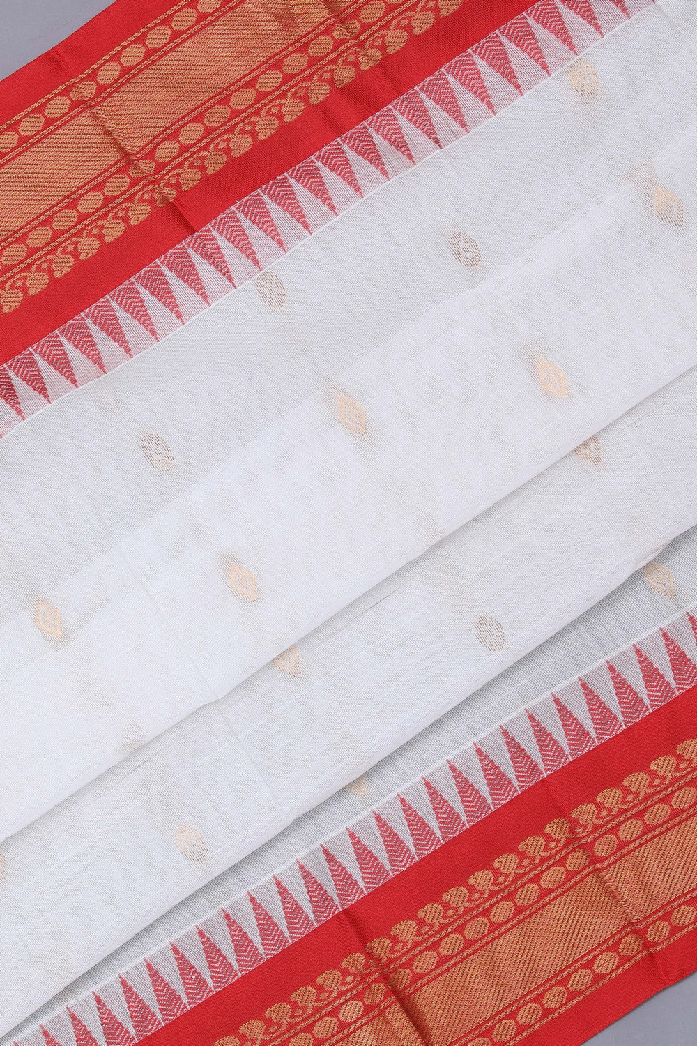 Gadwal Cotton White Saree