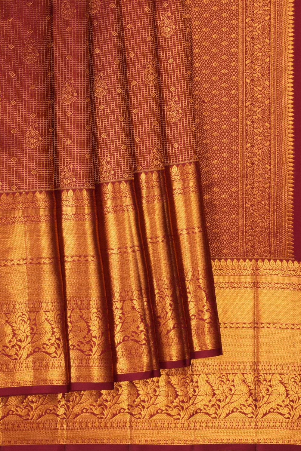 Kanchipattu Kattam Maroon Saree