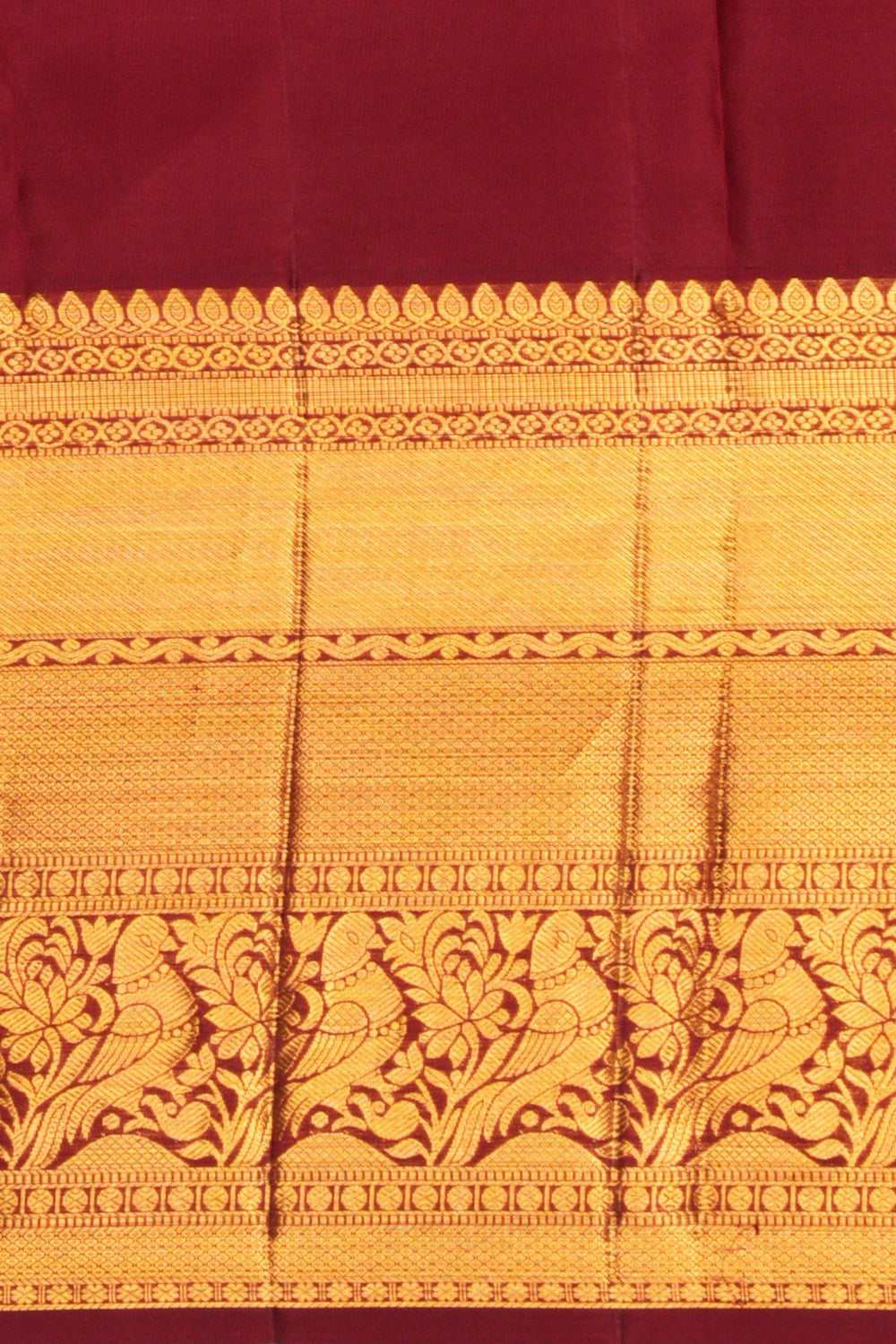 Kanchipattu Kattam Maroon Saree