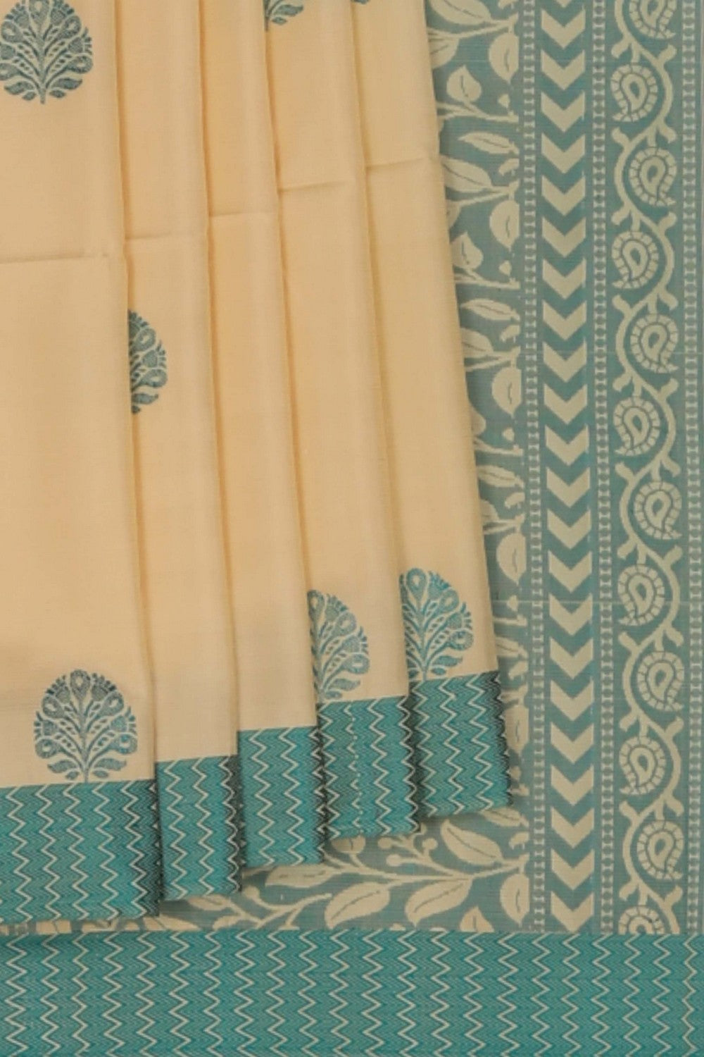 A Classy Off-White South Silk Saree