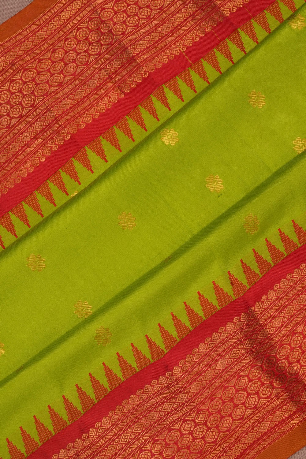 Gadwal Silk Green Saree