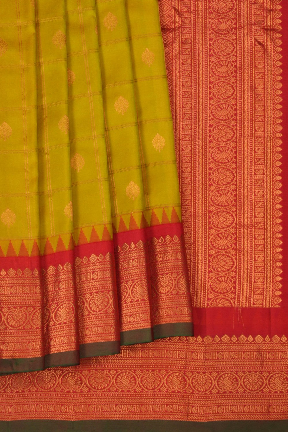 Image of Gadwal Silk Kattam Spring Green Saree