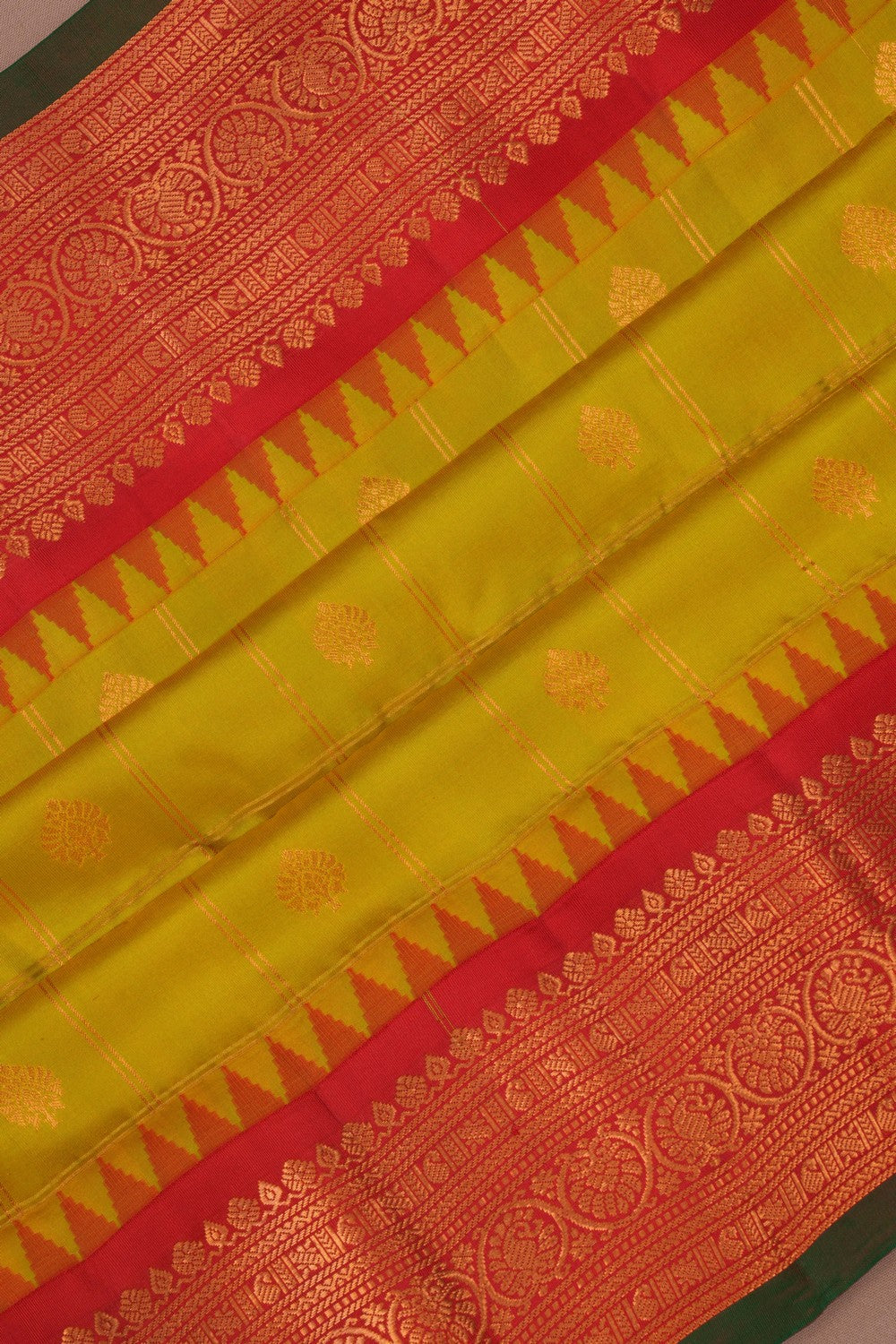 Image of Gadwal Silk Kattam Spring Green Saree