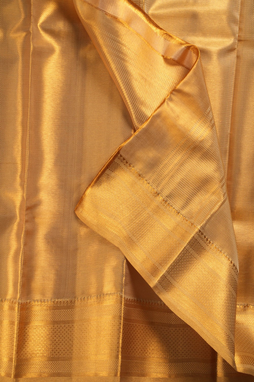 Image of Kanchi Tissue Silk Gold Dhoti With Kanduva (8 X 4)