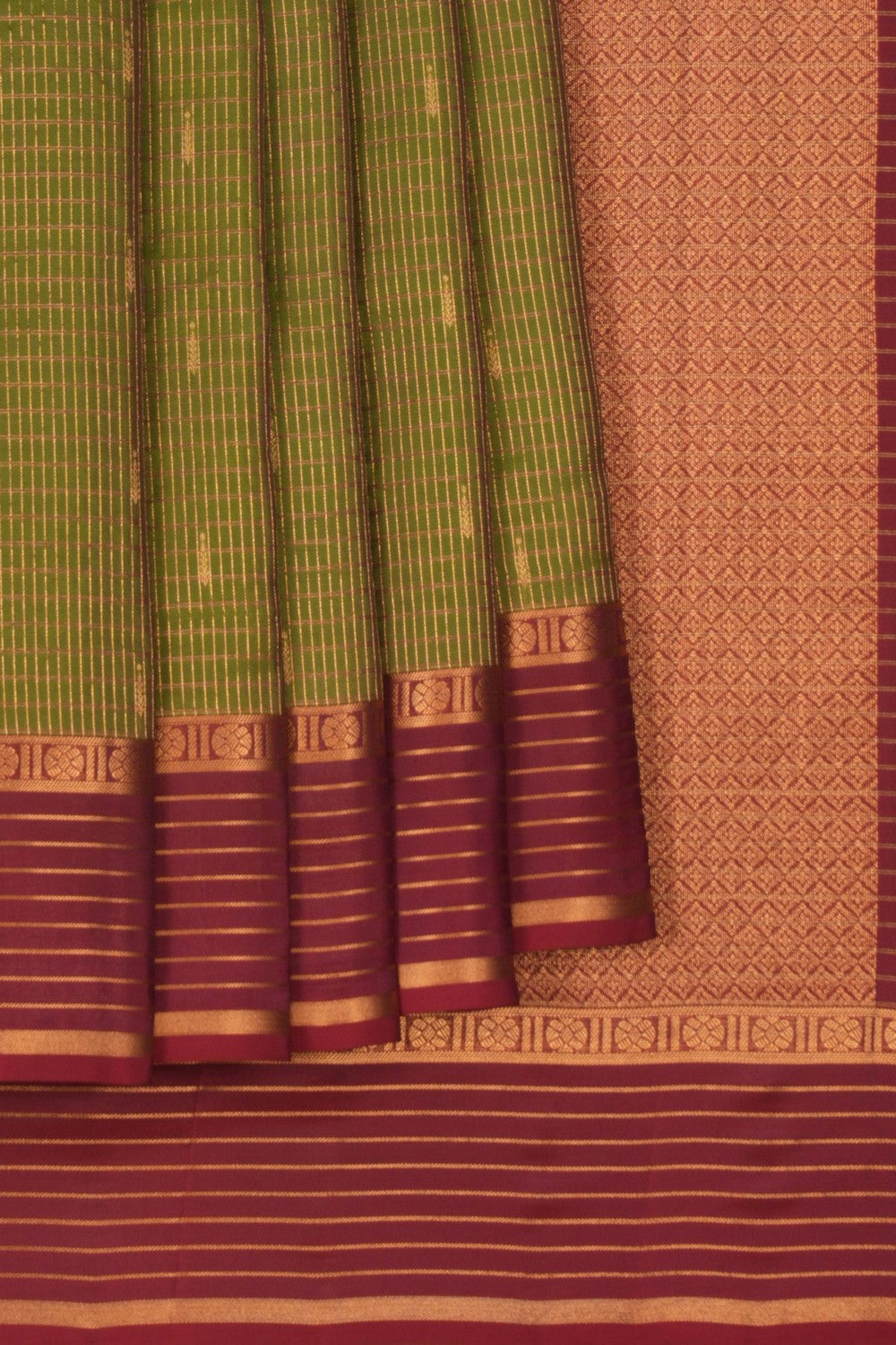 A Kattam Pattern Pattu Saree