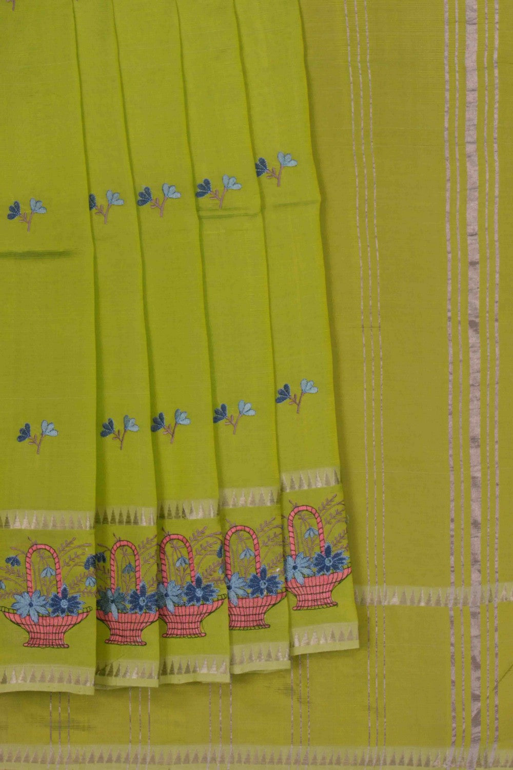 Image of Mangalgiri Silk Embroidery Saree