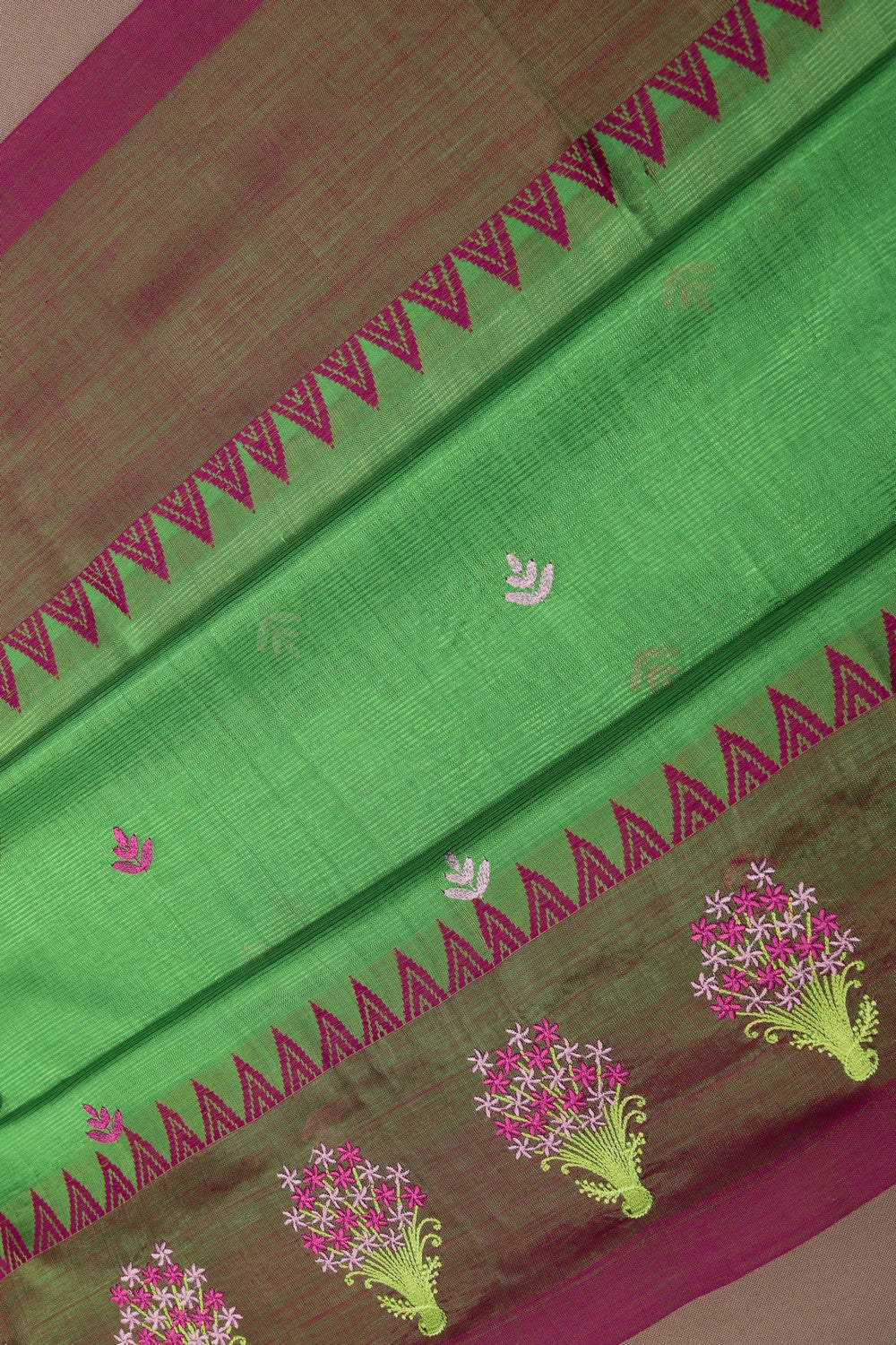 Image of Mangalgiri Silk Embroidery Saree