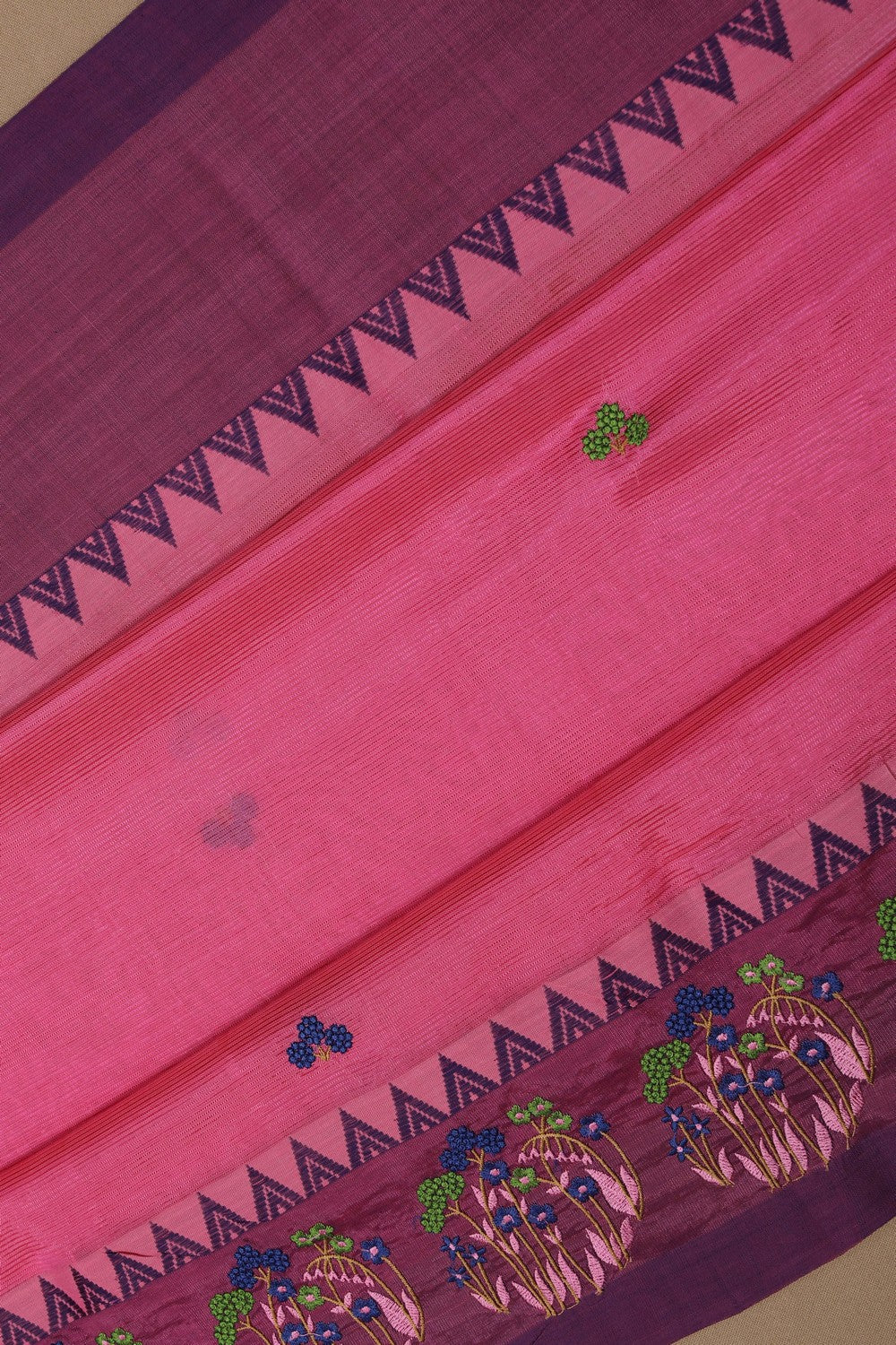 Image of Mangalgiri Silk Embroidery Saree