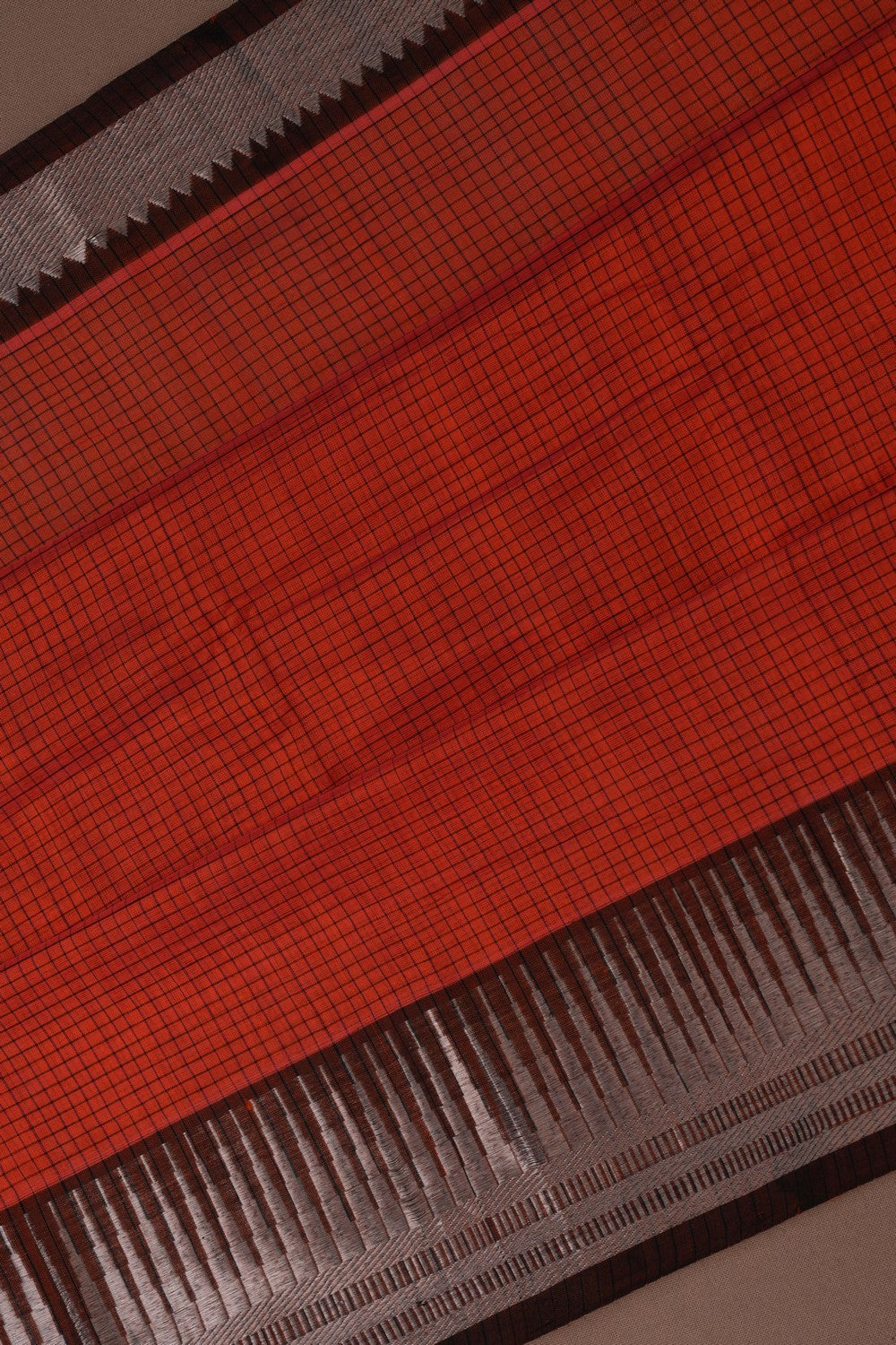 Mangalgiri Silk Check Pattern Saree