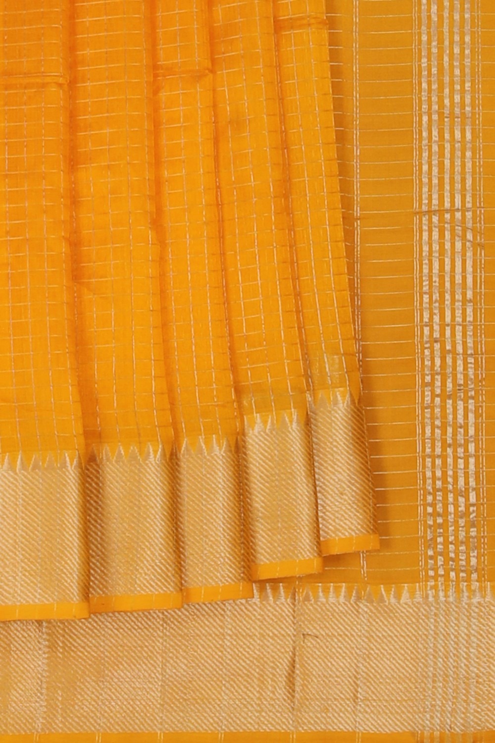 Mangalgiri Silk Check Pattern Saree