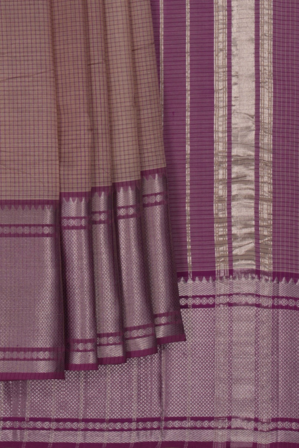 Mangalgiri Silk Check Pattern Saree