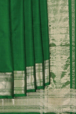 Image of Mangalgiri Silk Green Saree