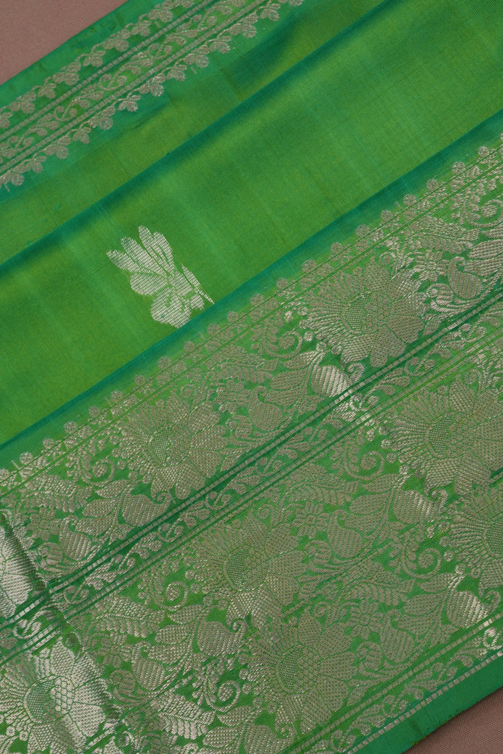 Mangalgiri Silk Green Saree