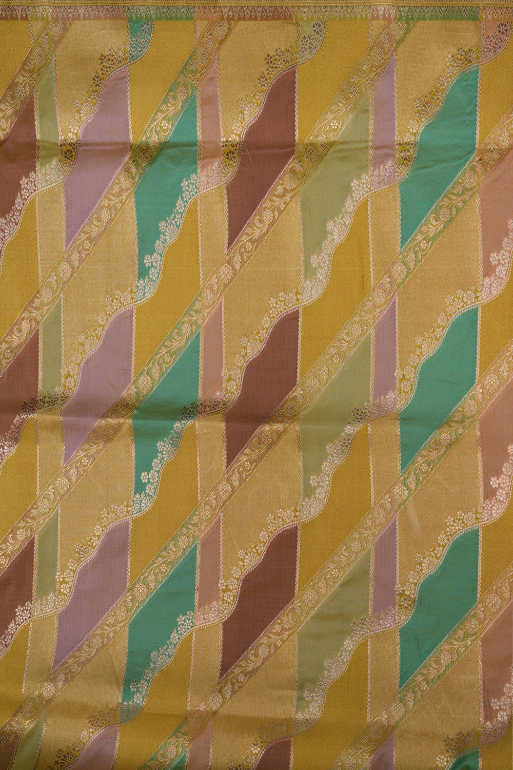 Banarasi Rangkat Saree