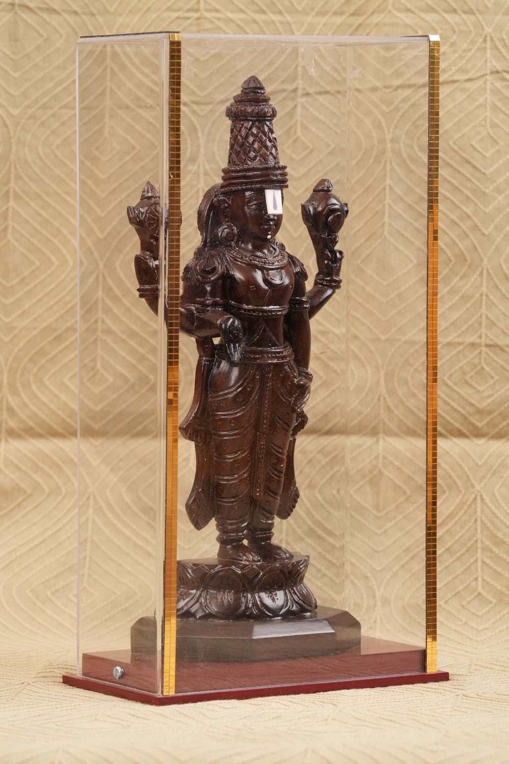 Image of Sculptures crafted from rosewood that depict Lord Balaji