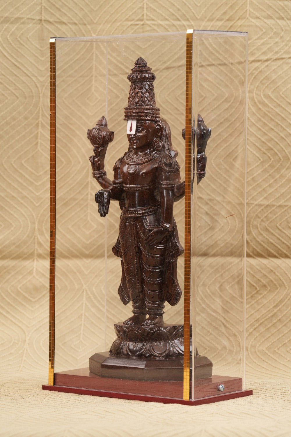 Sculptures crafted from rosewood that depict Lord Balaji