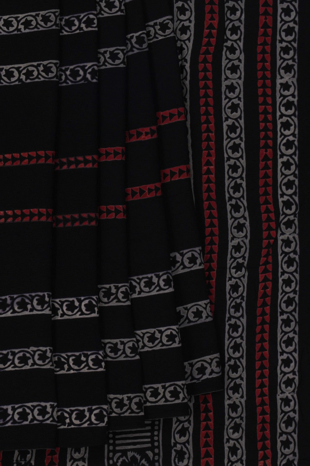 Image of Bagru Geometric Printed Saree