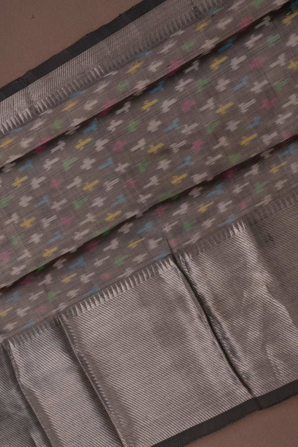 Image of Mangalgiri Silk Grey Saree