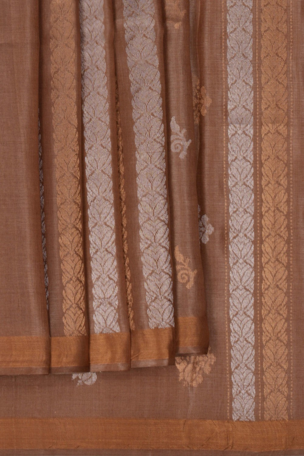 A Tussar Zari Motif Saree