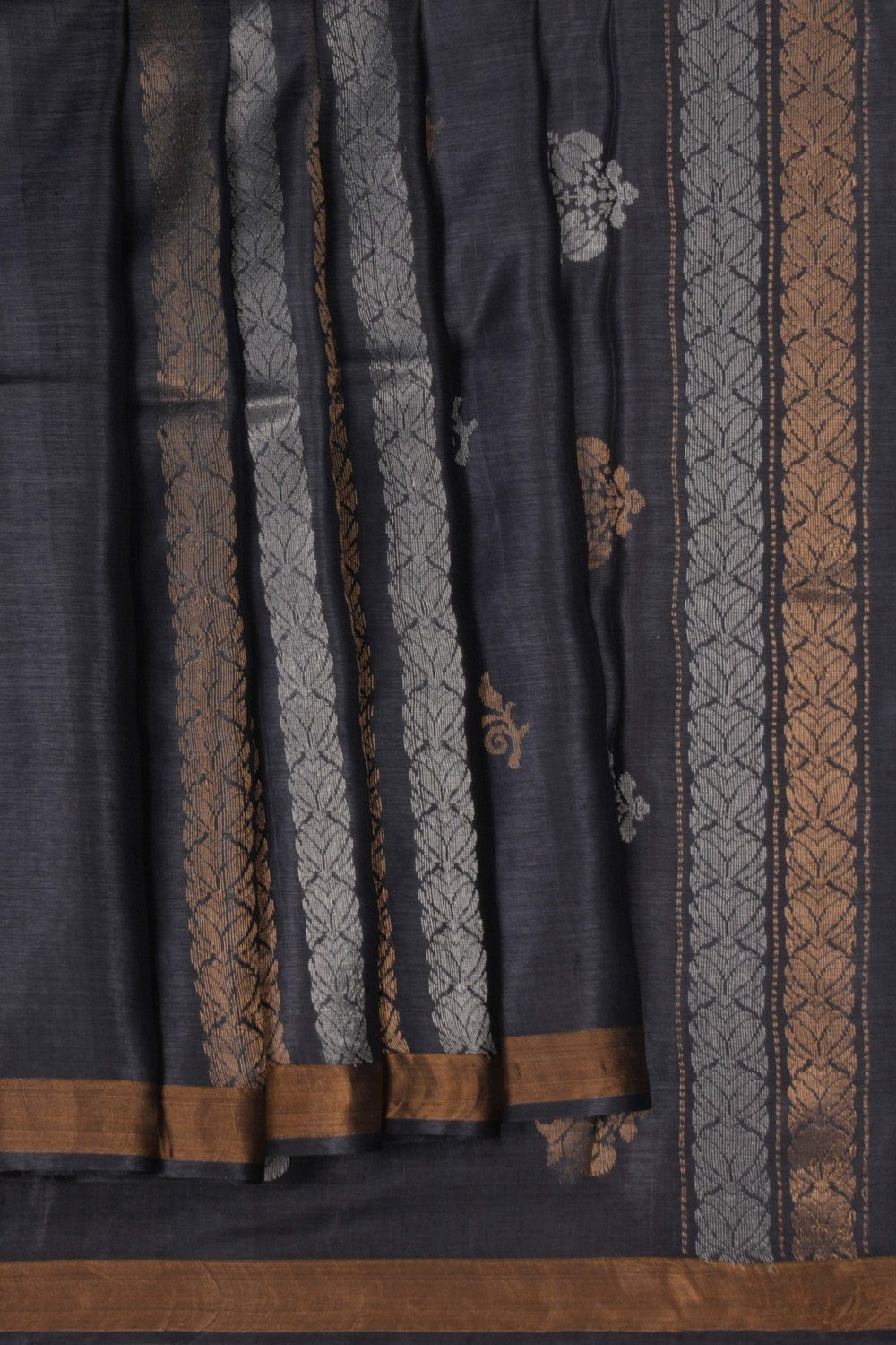 A Tussar Zari Motif Saree