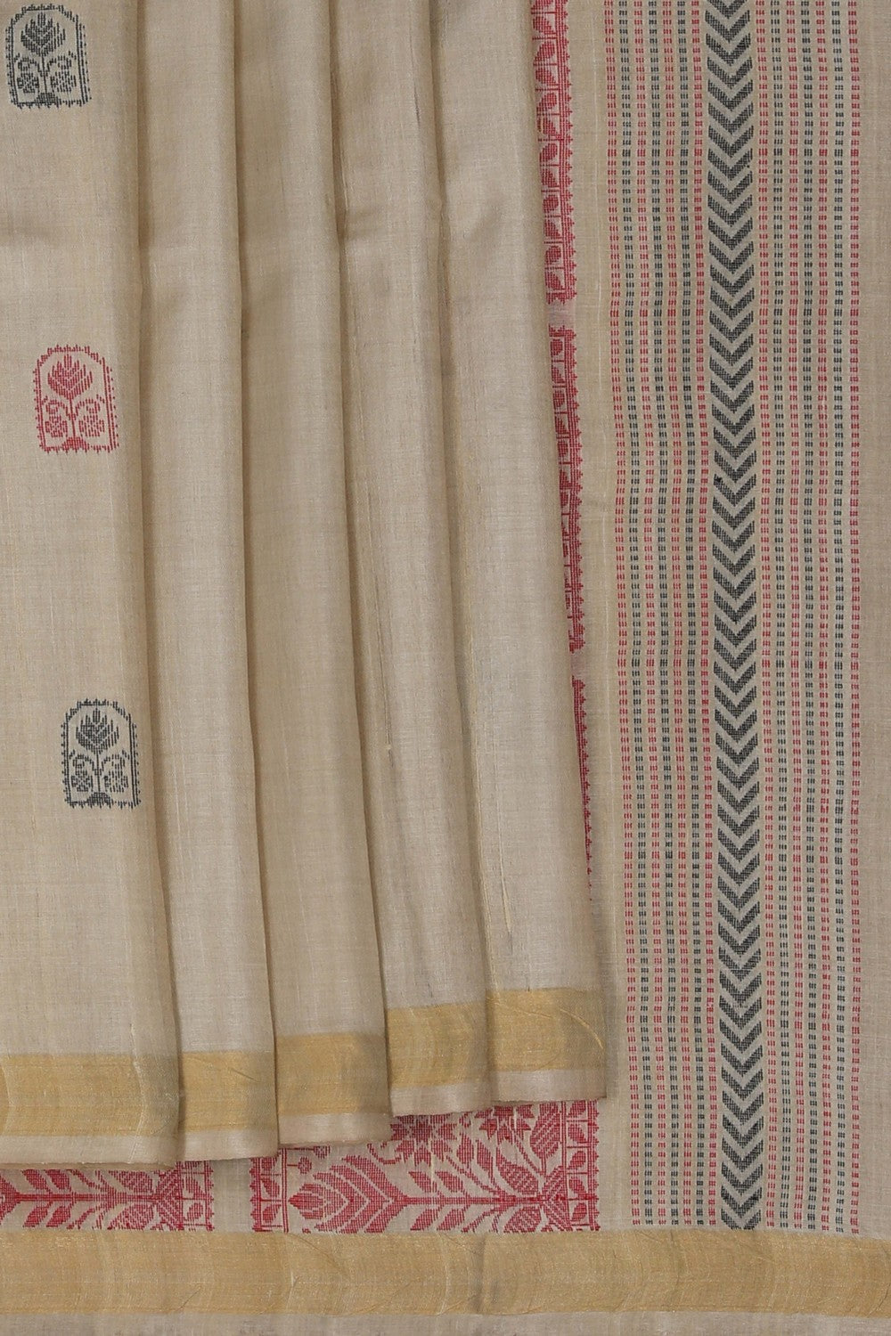 Simple Yet Elegant Tussar Saree