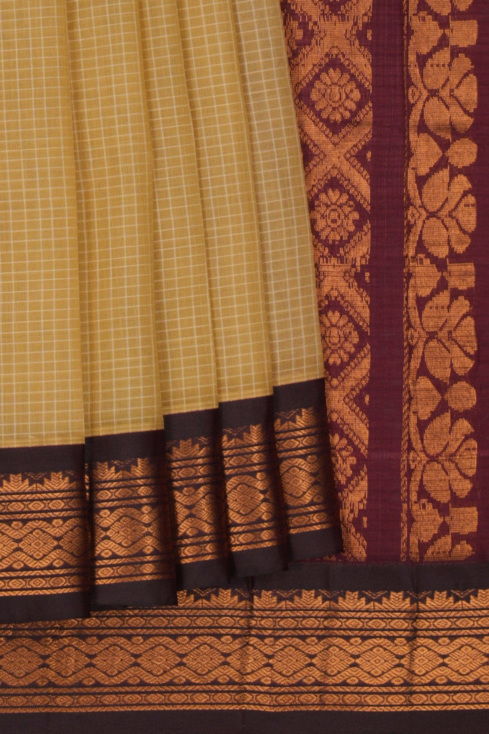 Gadwal Cotton Beige Saree