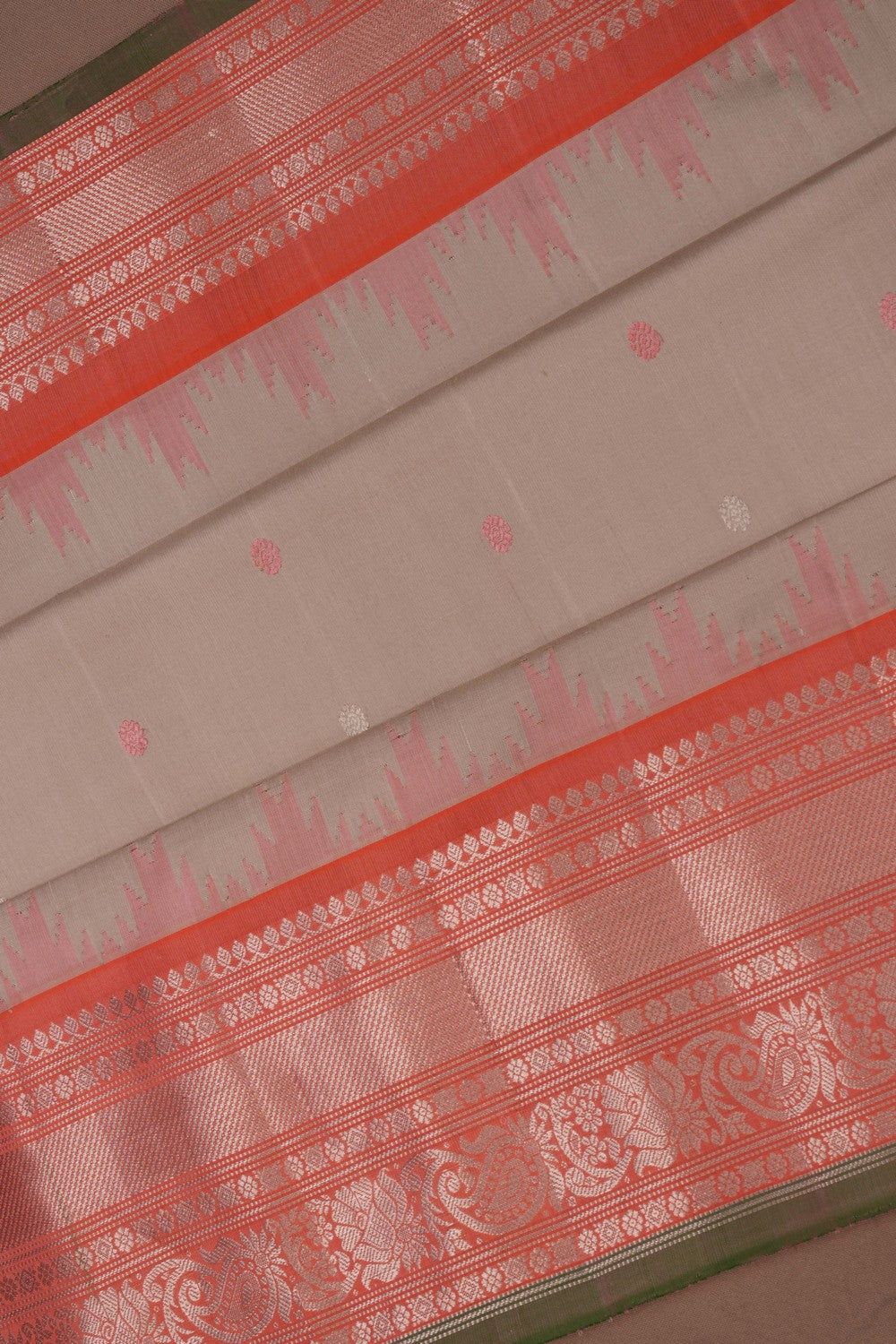 Gadwal Silk Beige Saree