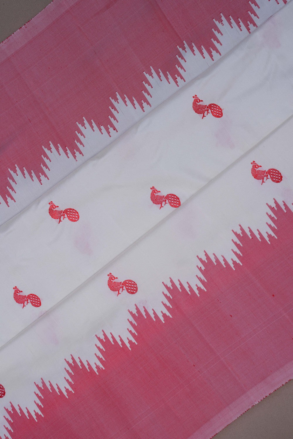 Image of Gadwal Silk Off-White Saree