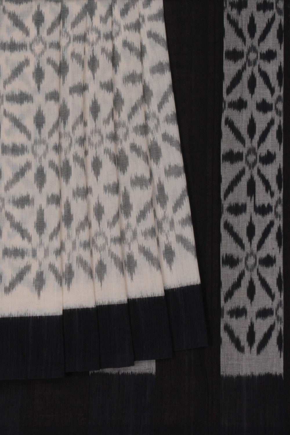 Pochampally Ikat Cotton Off White Saree