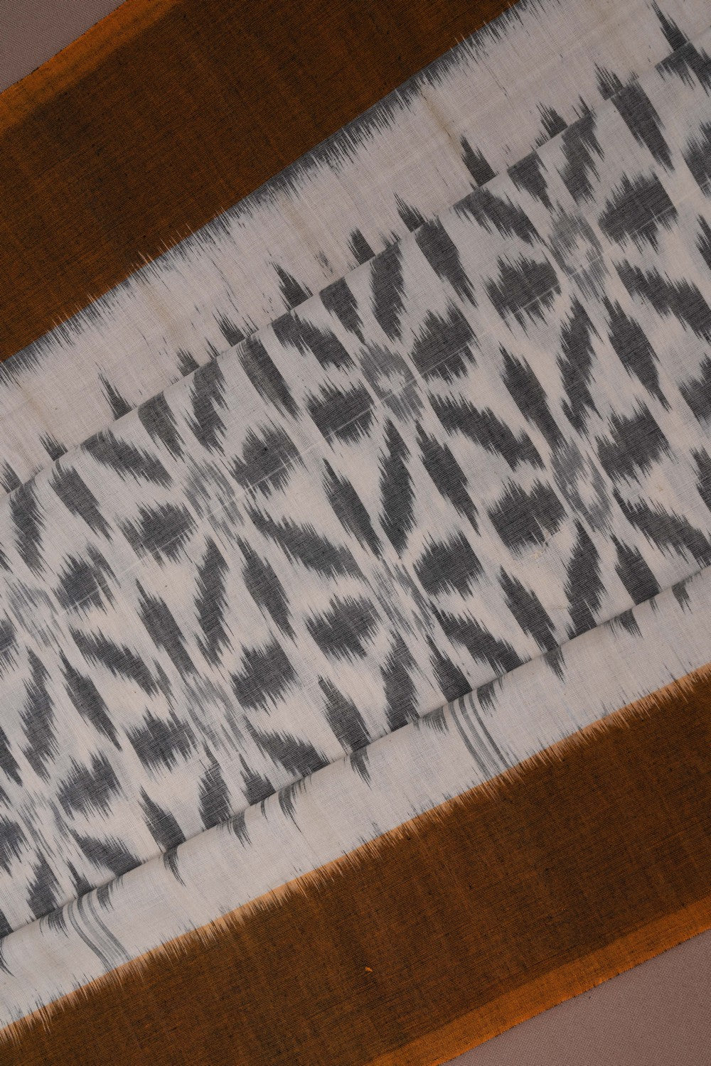 Pochampally Ikat Cotton Off White Saree