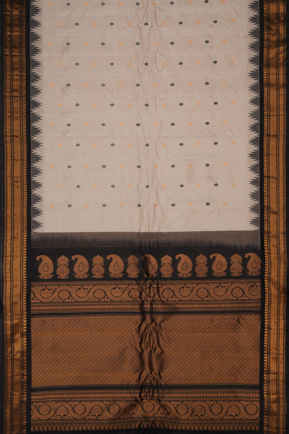 Image of Gadwal Silk Off-White Saree