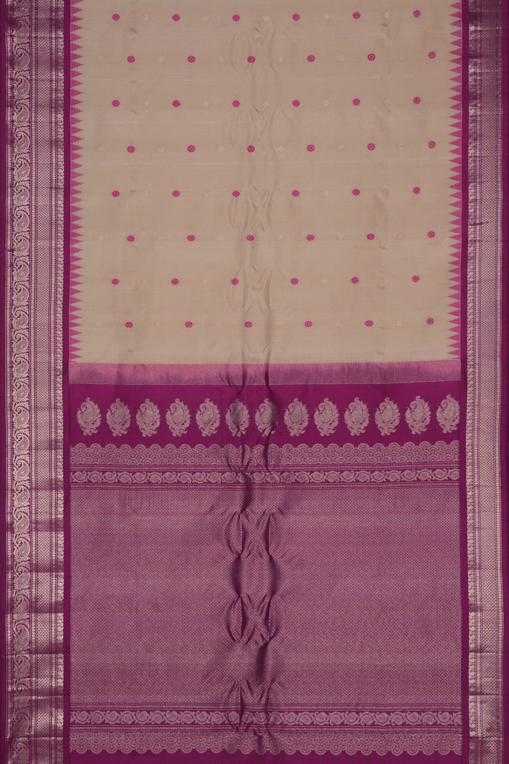 Image of Gadwal Silk Off-White Saree