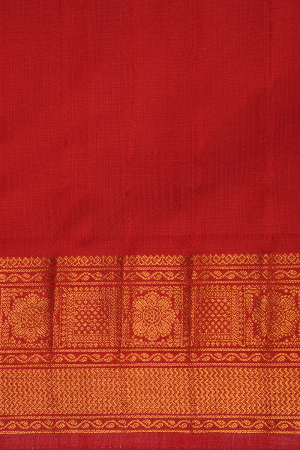 Gadwal Silk Kattam Green Saree
