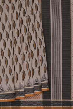 Image of Maheshwari Cotton Silk Beige Saree