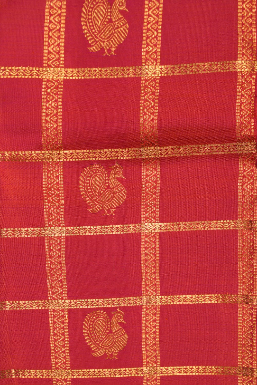 Kattam Pattern Kanchipattu Red Saree