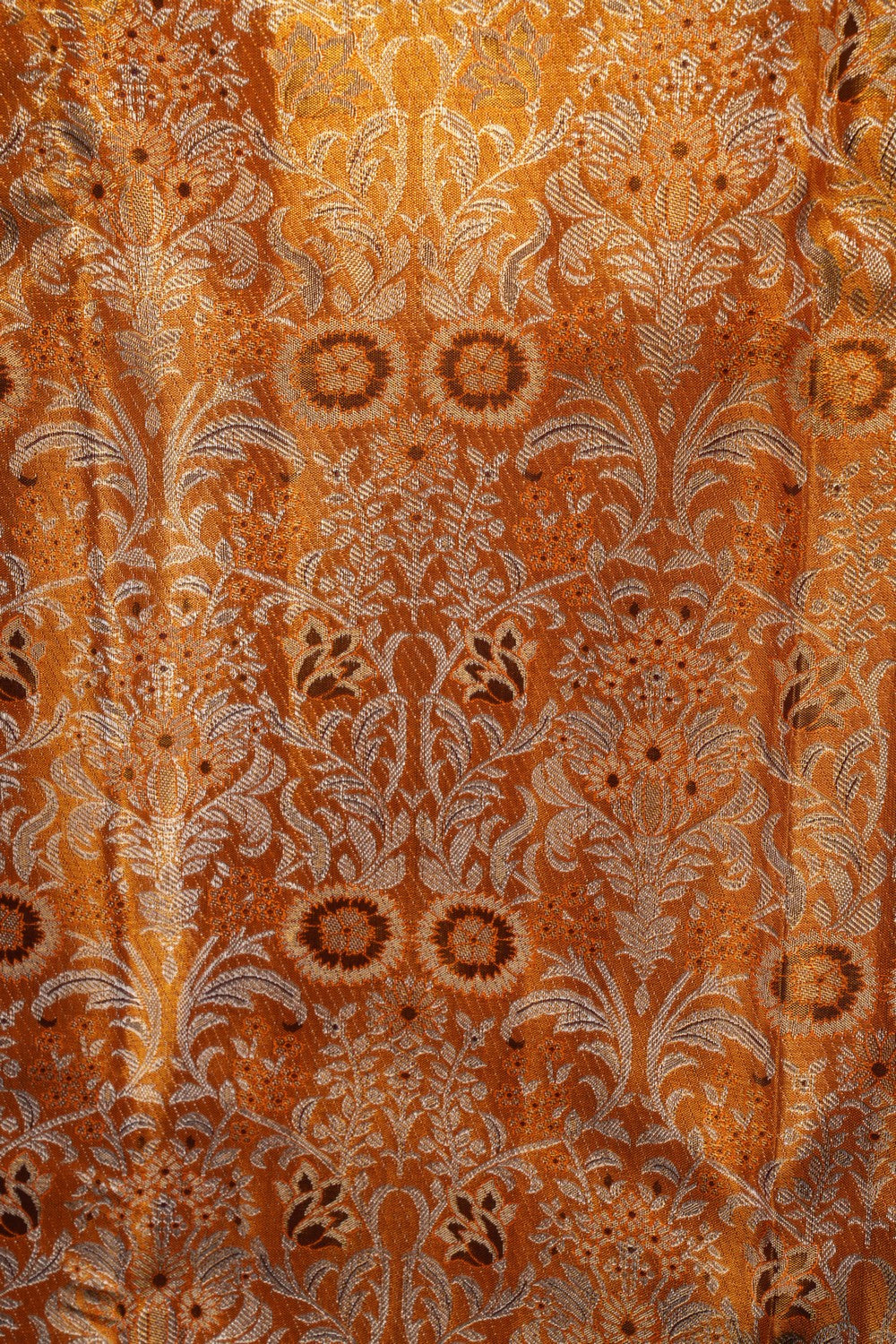 A Gold Tissue Brocade Kanchipattu Saree