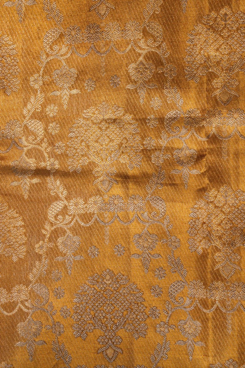 A Gold Tissue Brocade Kanchipattu Saree