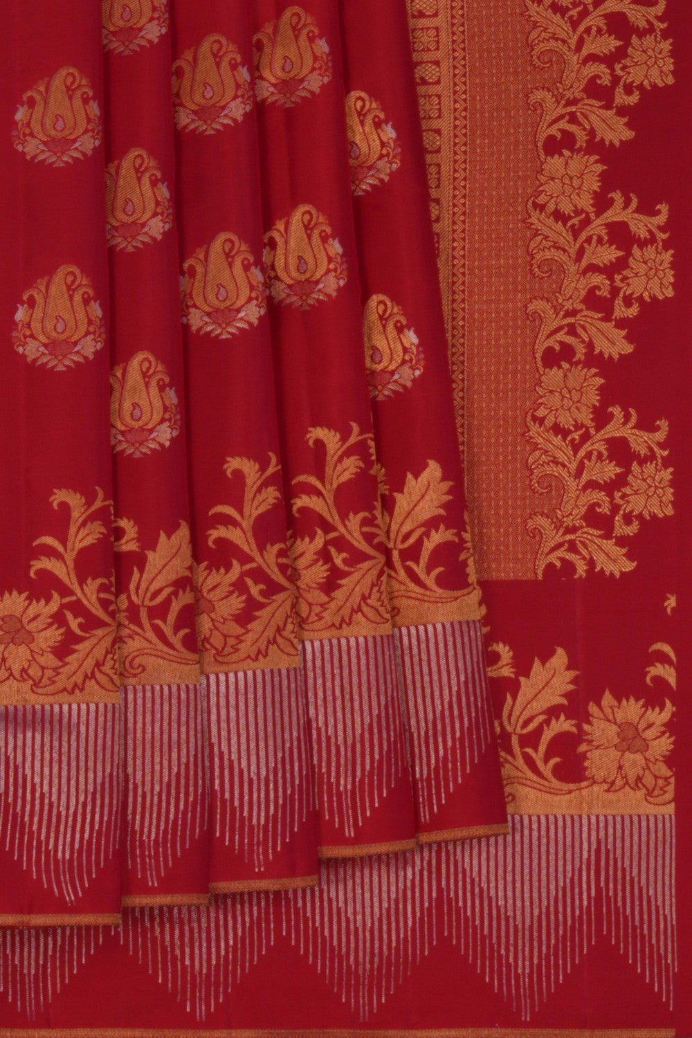 Red Kanchipattu Saree