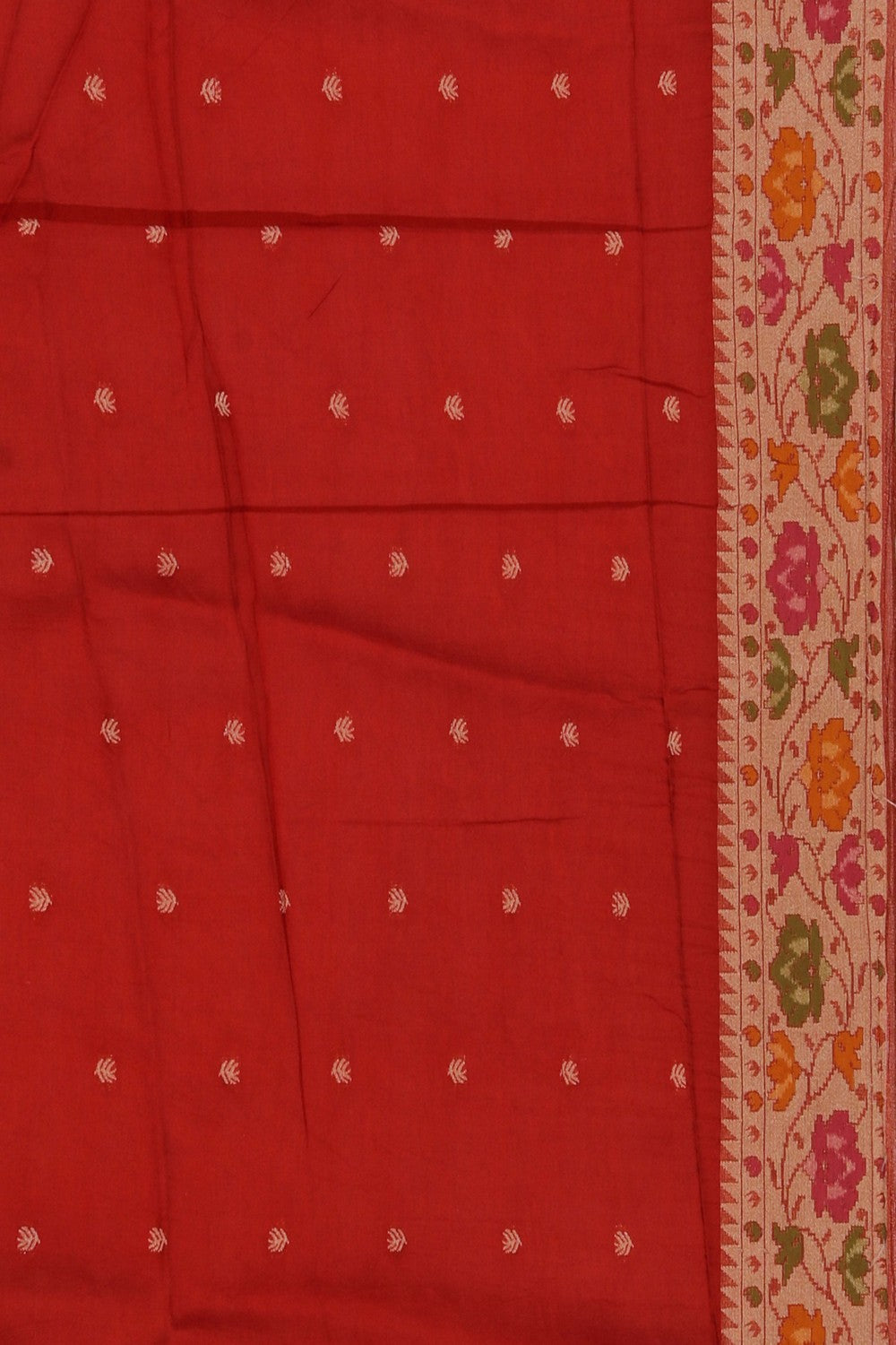 Image of Red Shimmering Saree