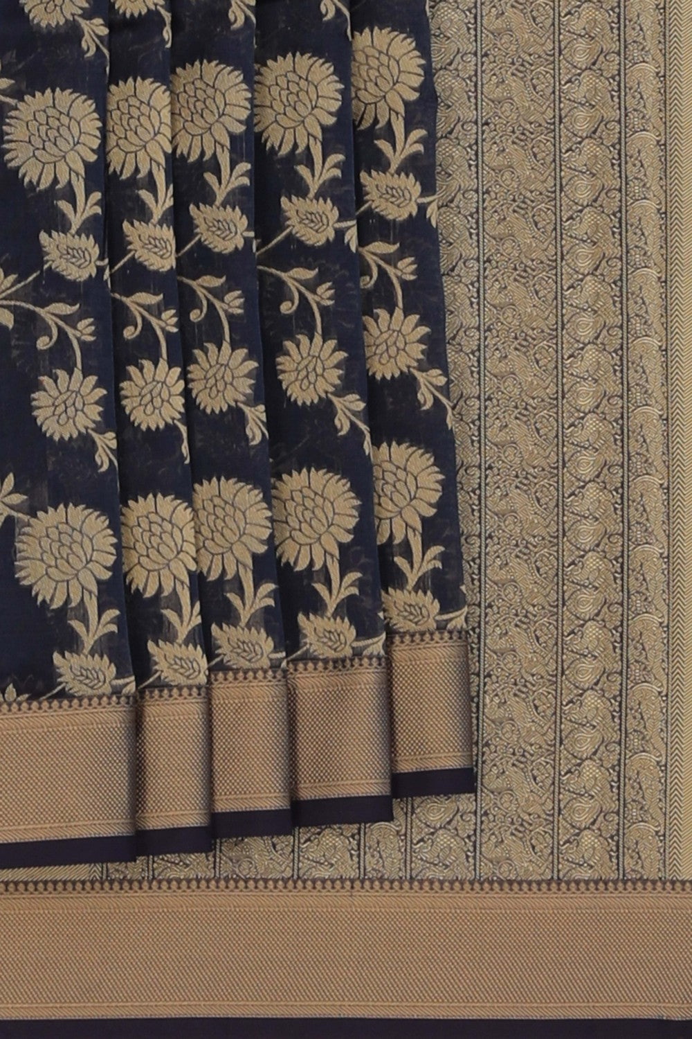 Thread Woven Floral Design Kora Kanchipuram Silk Saree