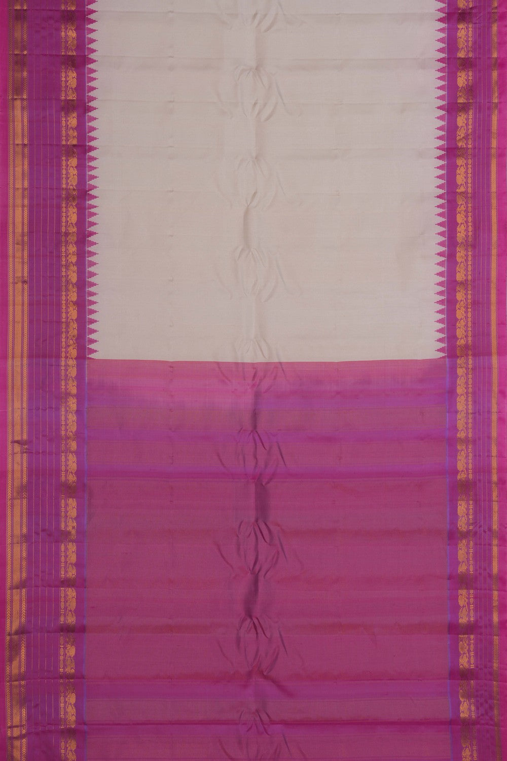 Image of Gadwal Silk Off-White Saree
