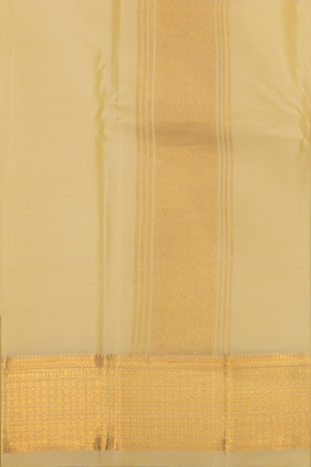 Image of Kanchi Silk Cream Dhoti With Kanduva (8 X 4) 3 PCS Set