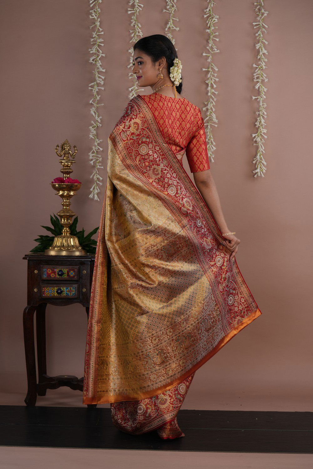 Kanchipattu Brocade Gold Saree