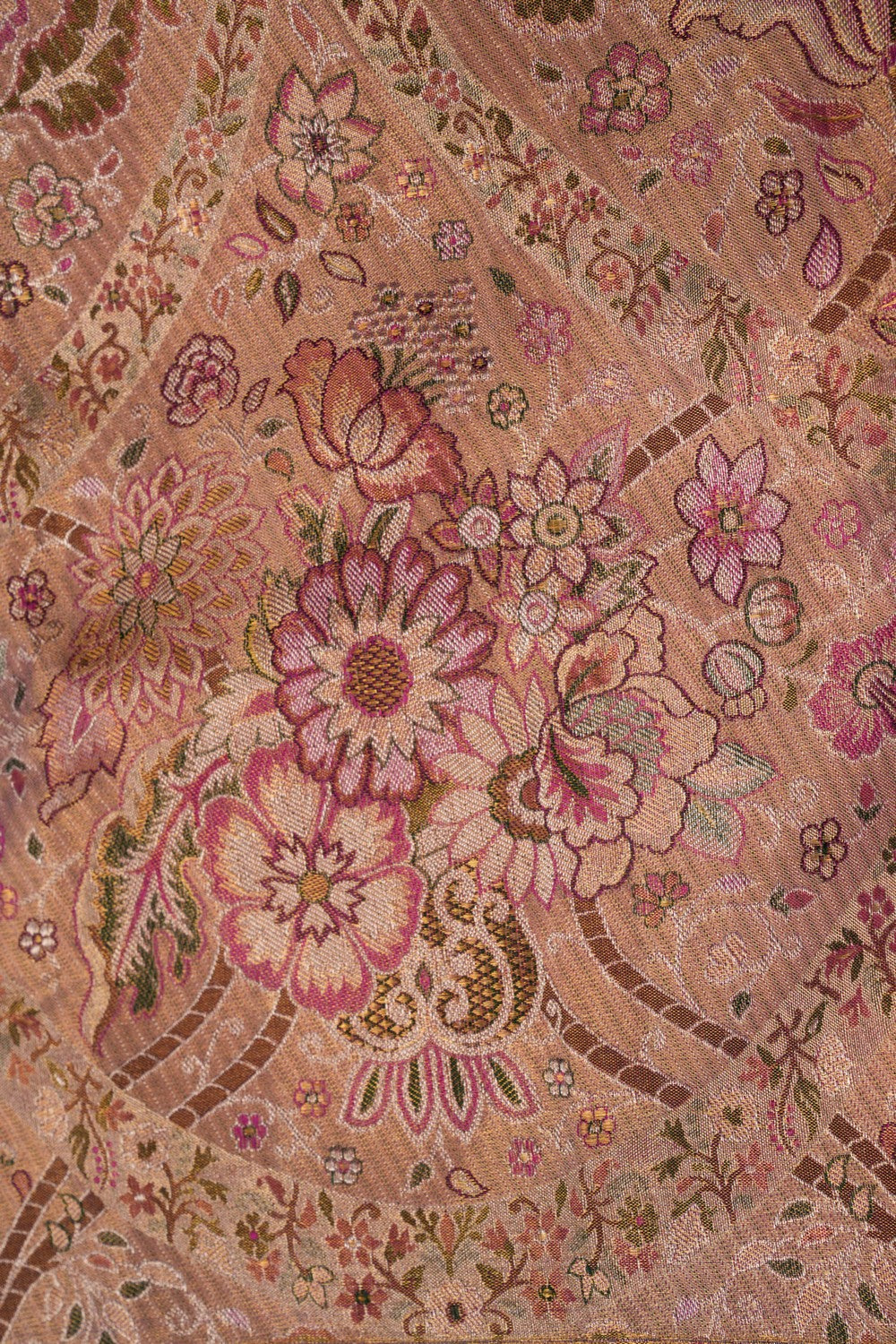 Kanchipattu Tissue Brocade Gold Saree