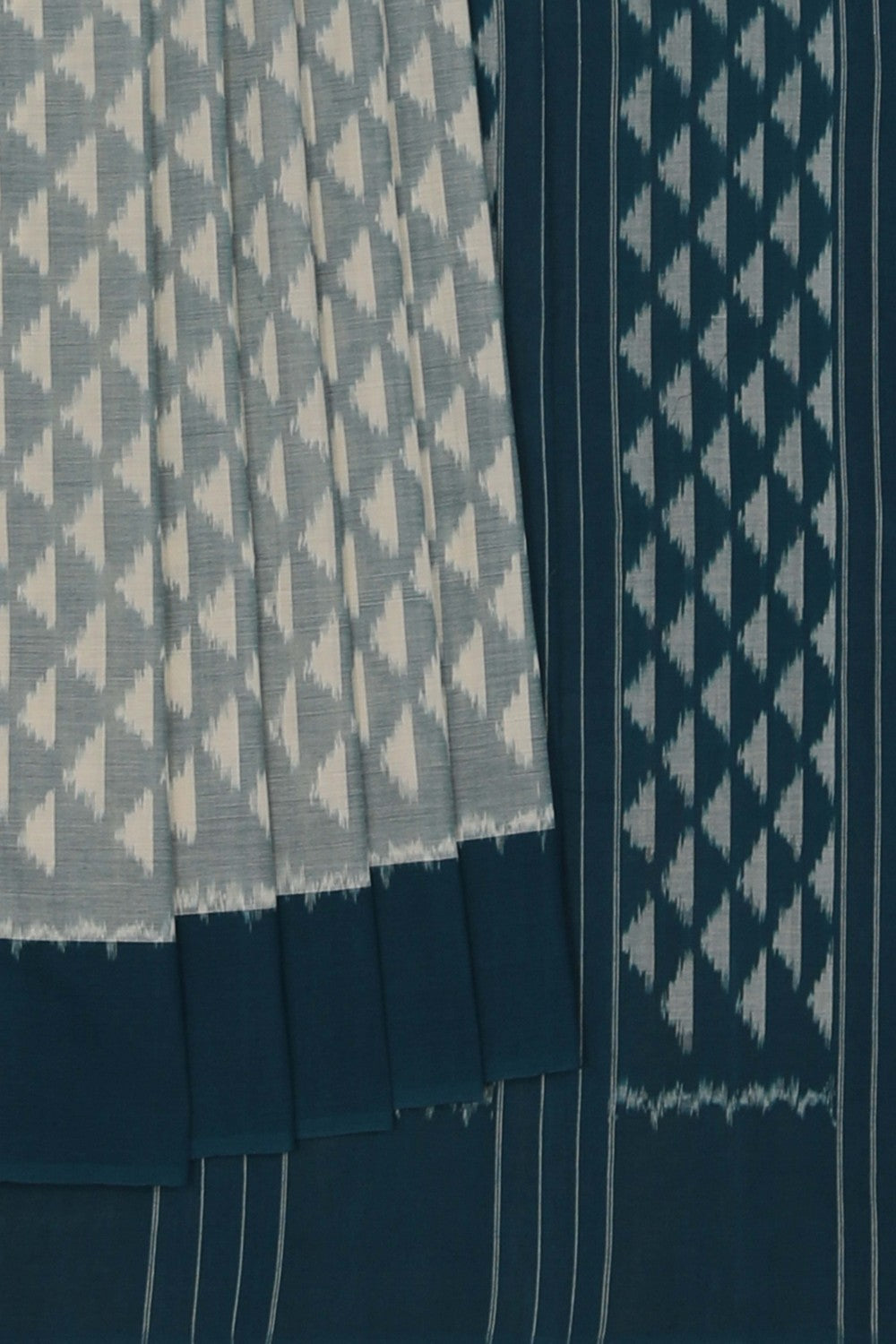 Pochampally Ikat Grey Saree