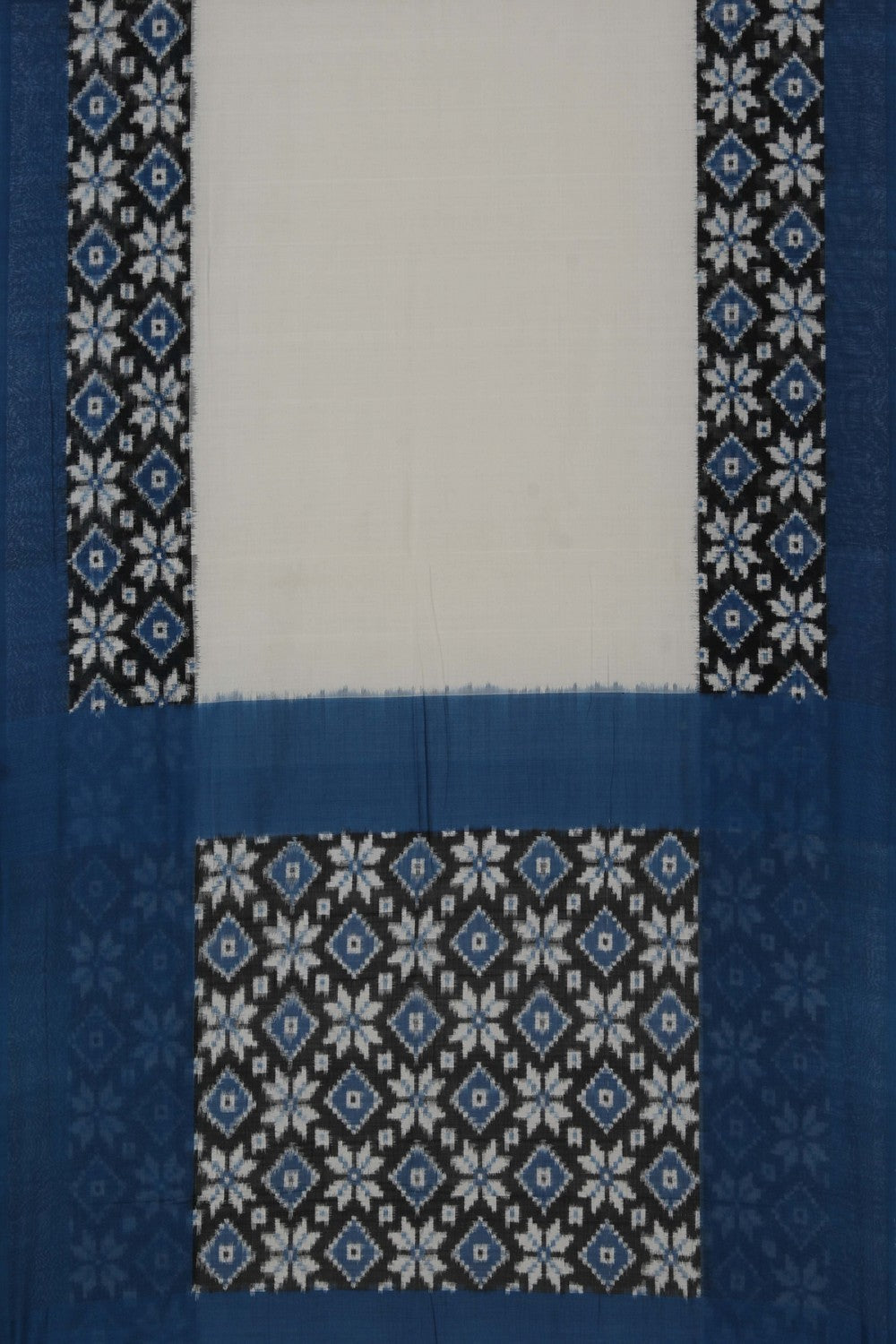 Pochampally Ikat Off-White Saree